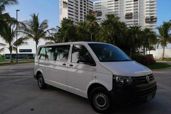 Punta Cana Airport Private Shuttle with WIFI - Photo 1 of 9